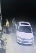 新娘心真大，这是打完游戏再回去拜堂的节奏啊