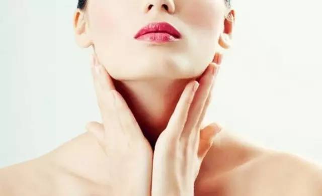 刚买的围巾怎么洗,丝巾买回来怎么洗