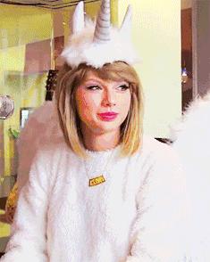 星巴克独角兽星冰乐所走的网红之路，淘宝崂山白花蛇草水发来贺电