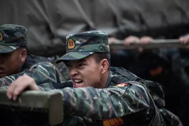 五一劳动节兵哥哥,军营五一的别样风采