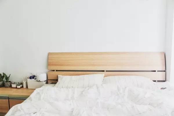 花5000改造ins风出租屋,上海一个改造出租屋loft的女孩