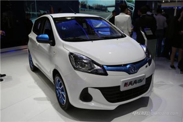 奔奔电动汽车小型代步车,奔奔电动轿车大全