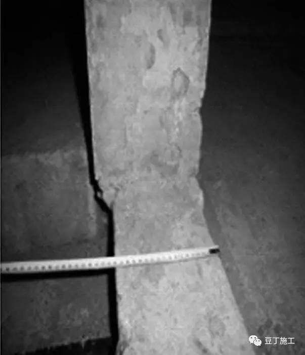 建筑施工误差范围,浇筑混凝土怎么避免层间错台