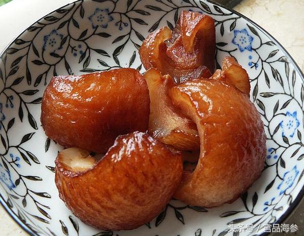 有人说海参太贵吃不起,教你如何快速制作咬得动的活海参