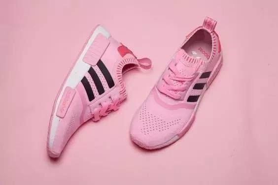 小白鞋已经out了，小粉鞋集锦，穿出公主范