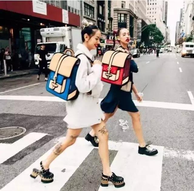 最好用双肩包通勤包,刘雯同款双肩包