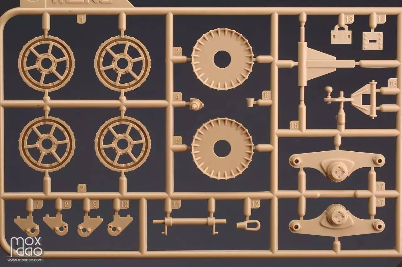 MENG出品的俄罗斯BMR-3M装甲扫雷车｜板件开盒