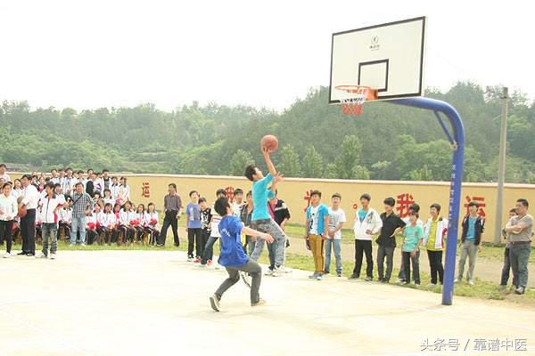 脖子扭了怎么办最快最有效缓解,脖子扭了怎么办一动就疼