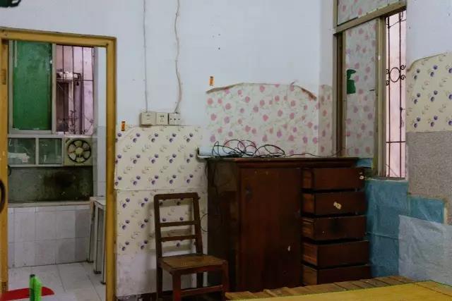 4万人住在距离光谷2公里外的小何西村，却从未对它说一声谢谢