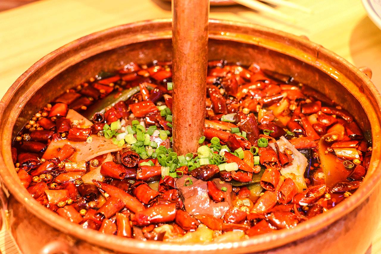 深圳一家有意思的烤鱼店,深圳第一家脆皮烤鱼