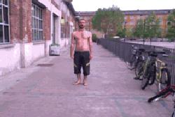 小伙子,这味道还地道吧?