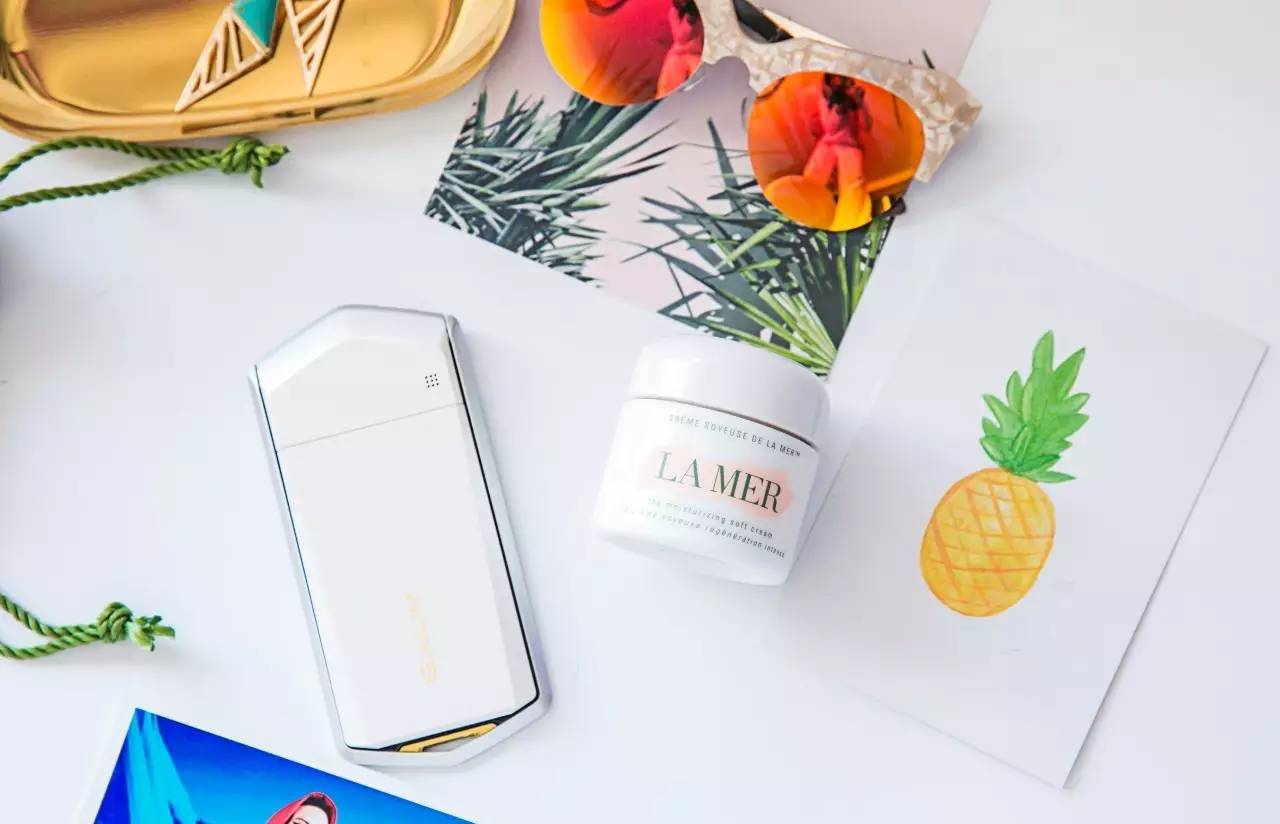 再多的情话都不如你在身边,所有动听的情话都不及身边的陪伴