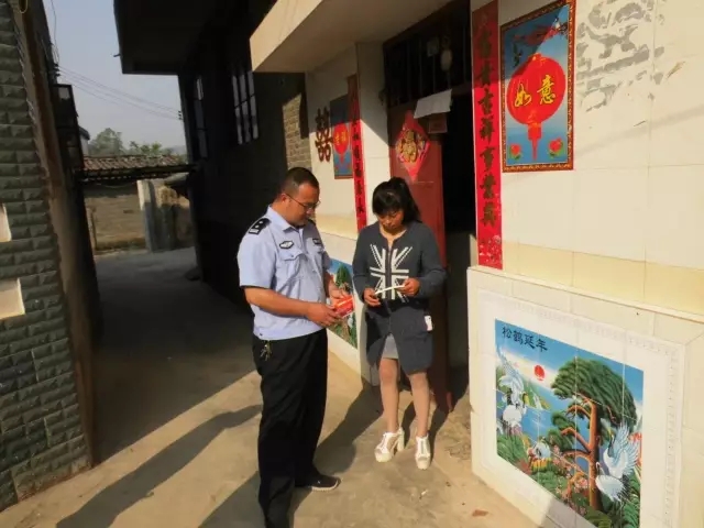 五一交警在岗守护平安路,五一交警在岗守护平安简报