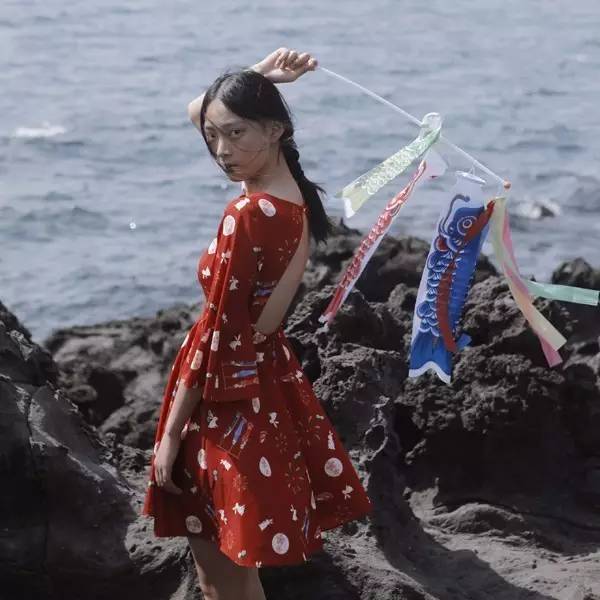 淘宝女生短袖哪个店的衣服质量好,有没有什么推荐的淘宝衣服店