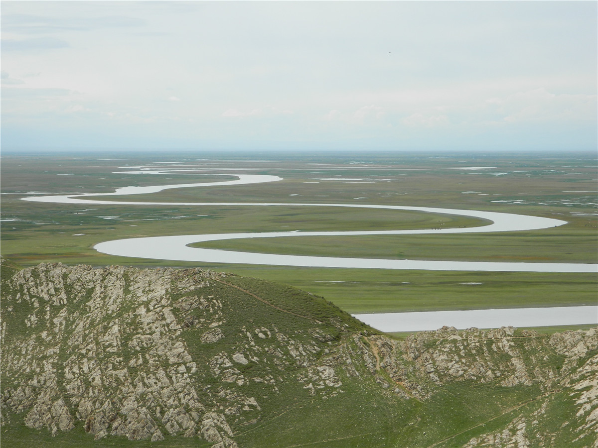 辽阔的草原绿色的歌完整版,辽阔的草原绿色的歌