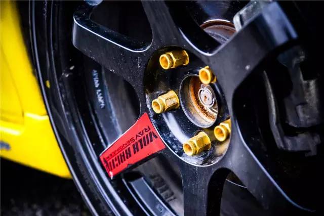 老马6合法外观改装案例,老马6改装昂克赛拉18寸轮毂