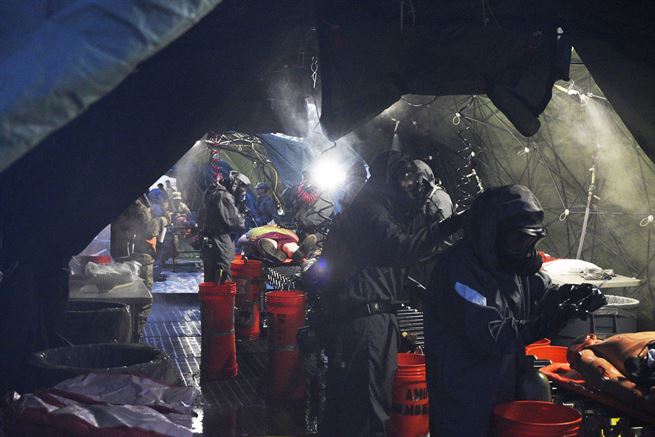 防御核战争的地下室构造图,人类建造基地防护僵尸