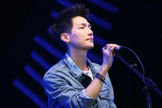 陈楚生上了几天热搜了,陈楚生近况