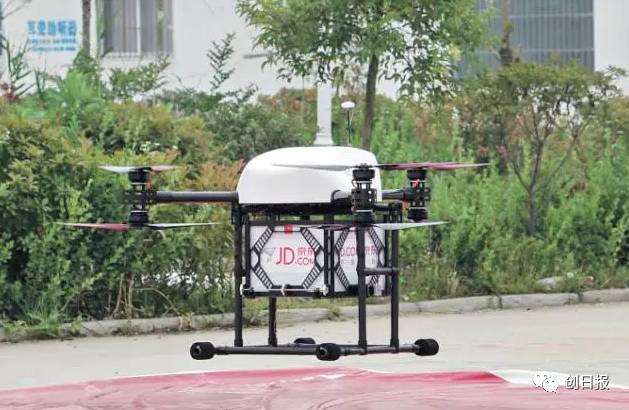 刘强东点名快递小哥月入8万,刘强东说给快递小哥工资翻倍