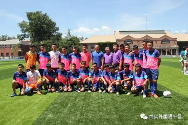 别拦我！我要去这所学校上选修课！