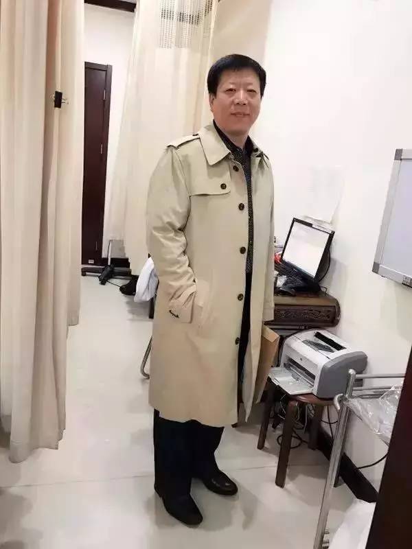 去心火最快穴位劳宫穴图,劳宫泻心火的特效药