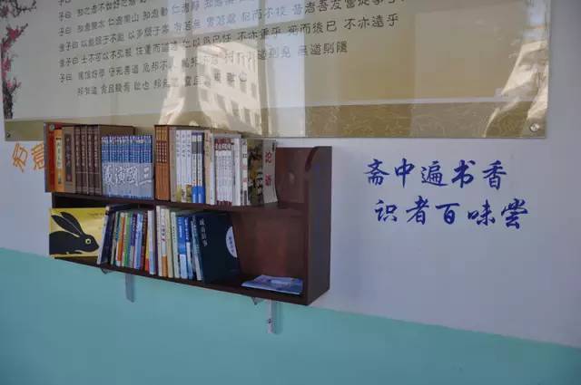 关注小美直播,关注小美头条号