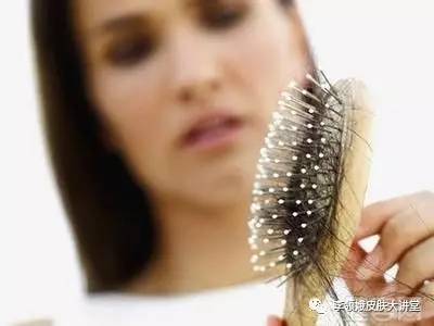 女人脱发怎么治,女孩秃发一般从哪里开始秃