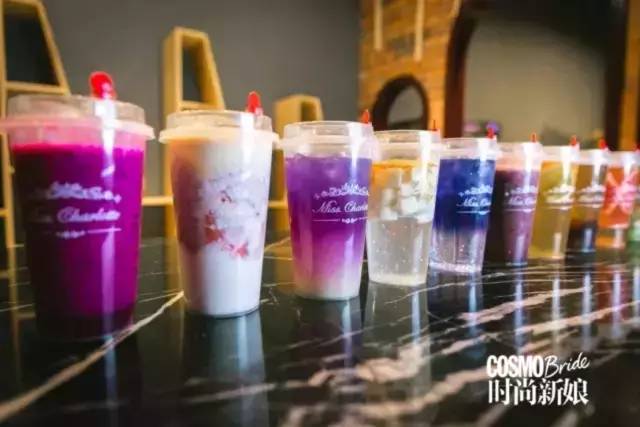 买不到星爸爸的“独角兽”，你也能喝下去彩虹星空的浪漫