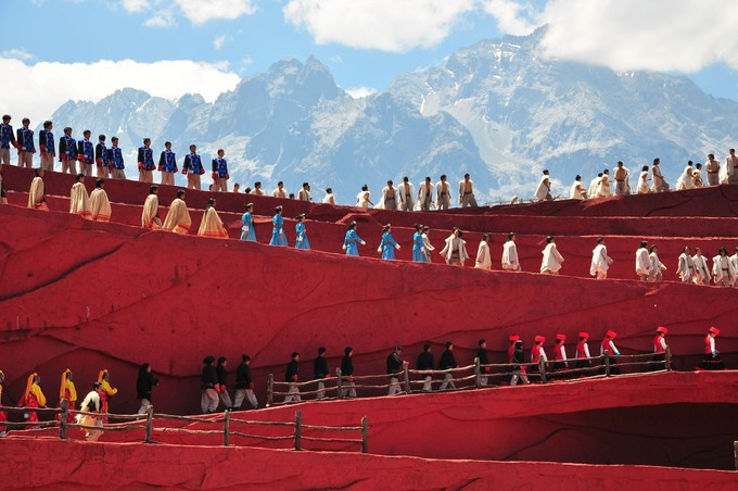 玉龙雪山纳西人心中的神山,玉龙雪山是当地纳西族的神山