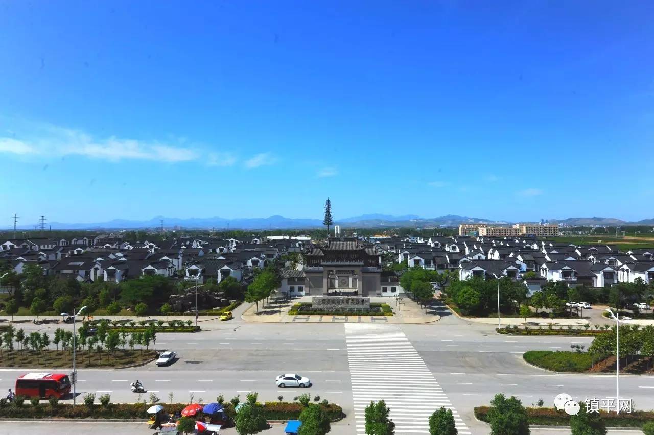 厉害了,大镇平!香港商报登载专版《如花似玉大美镇平》!