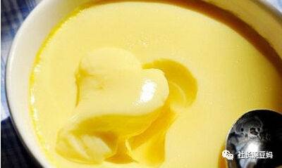 八个月宝宝发烧吃什么辅食比较好,一岁宝宝发烧了应该吃些什么辅食