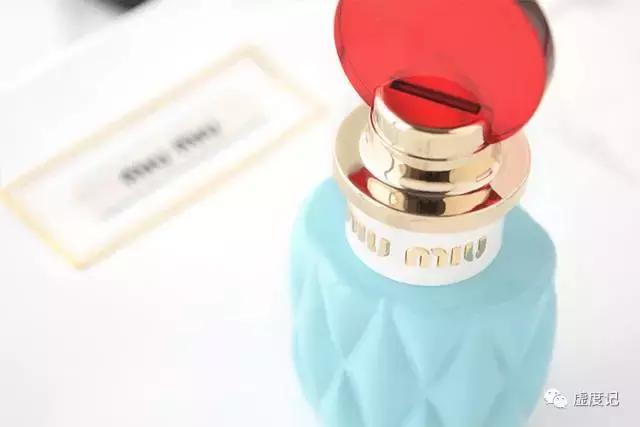 miumiu甜味香水,miumiu针织小香风