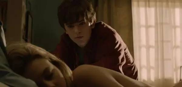 全程无尿点的十部顶级神作,一部堪称神作的火爆大片