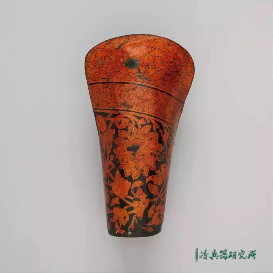 *藏西**宗教活动最特殊的祭品:传统盔甲、马铠和*器武**