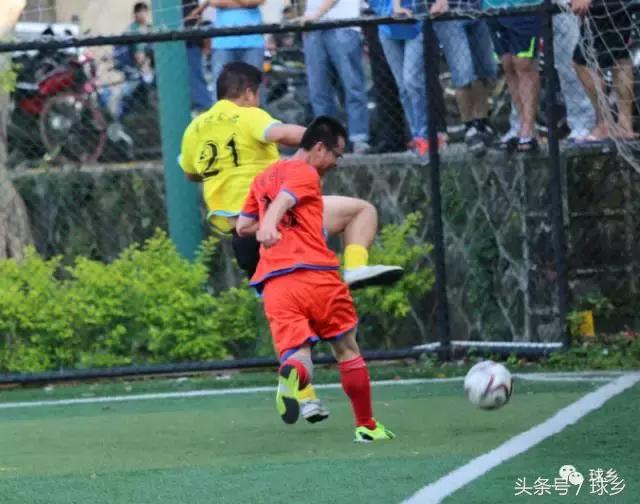 两城镇足球比赛,乡镇足球赛事视频