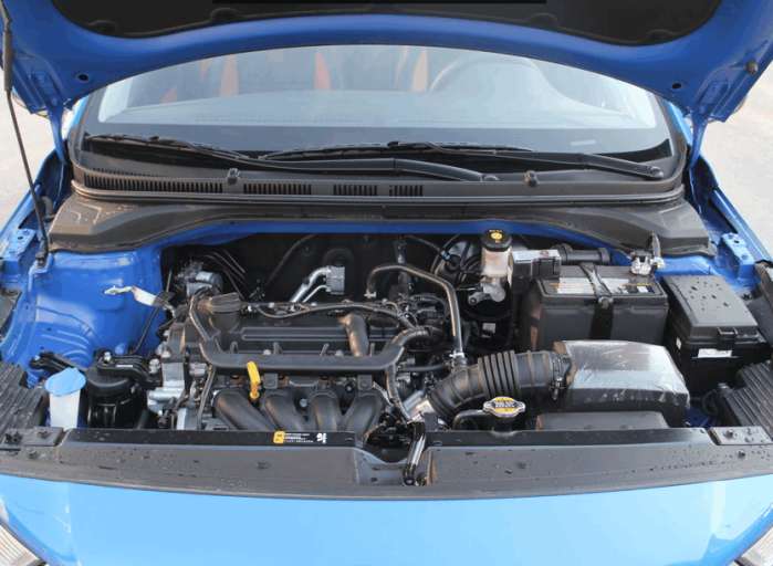 现代悦纳rv1.4自动挡试驾,现代悦纳rv两厢什么发动机