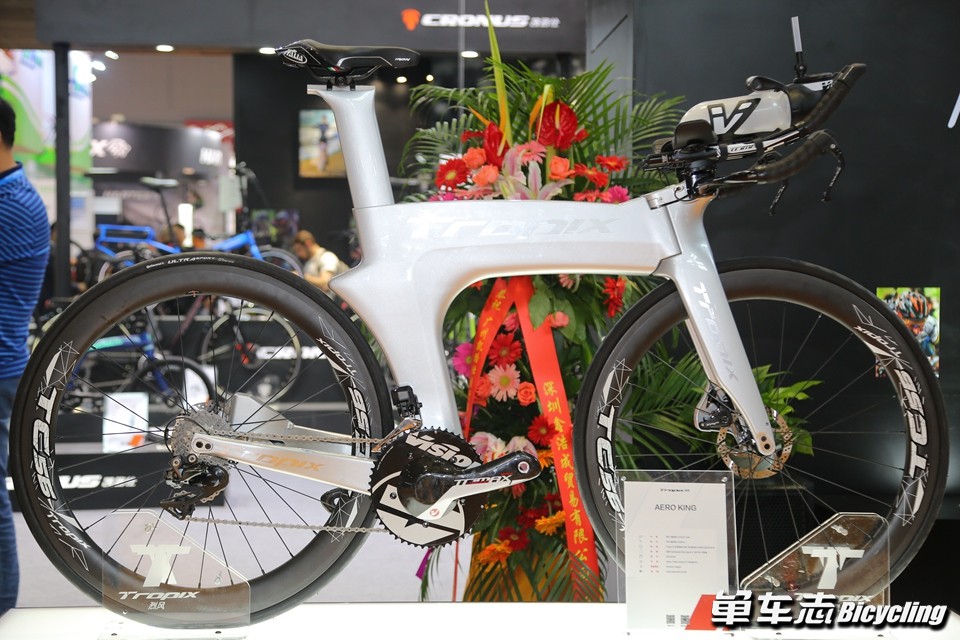 人潮爆拥——2017上海国际自行车展Dayone