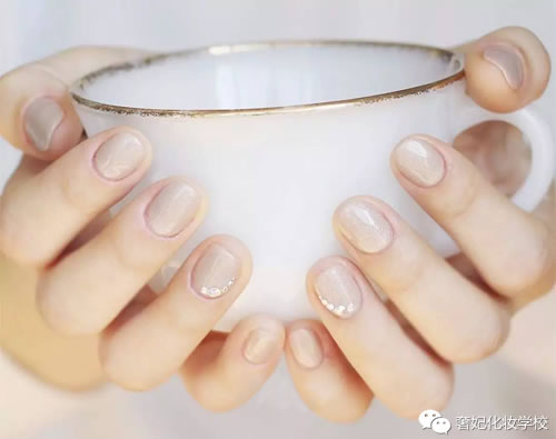 高级质感莫兰迪磨砂美甲,高级质感美甲ins风带钻