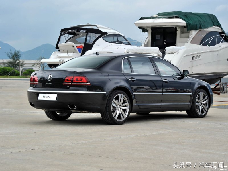 撞了车还嚣张的人,撞车逃逸还嚣张