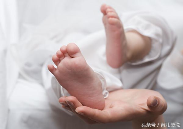 新手妈妈坐月子的饮食常识有哪些,产妇坐月子需要注意的三大事项