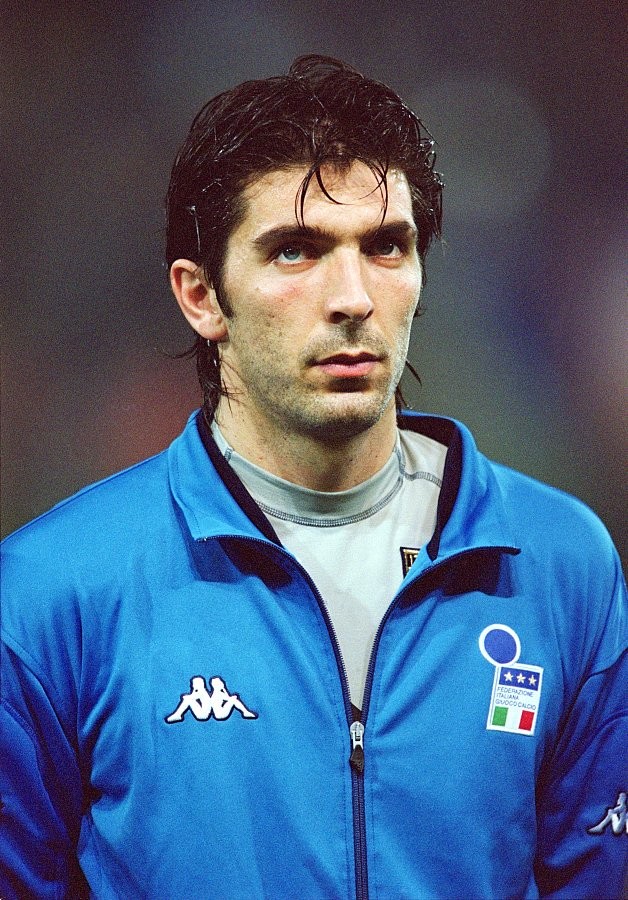 fc足球世界门将有布冯吗,fifa足球世界视频门将布冯