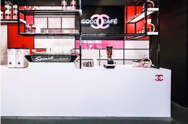 卖衣服每次都要跑去进货吗,卖衣服的都会打扮吗