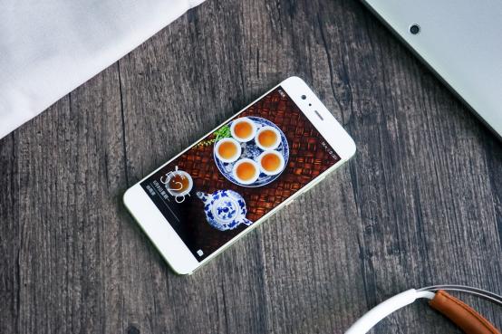 刷新国产旗舰新高度华为P10评测