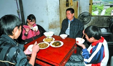 日本人比中国人富多少,日本人比美国人富裕