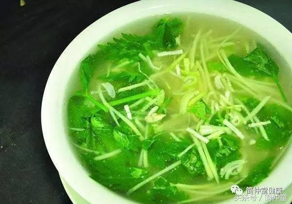 积雪草就是铜钱草吗,积雪草是不是马蹄草