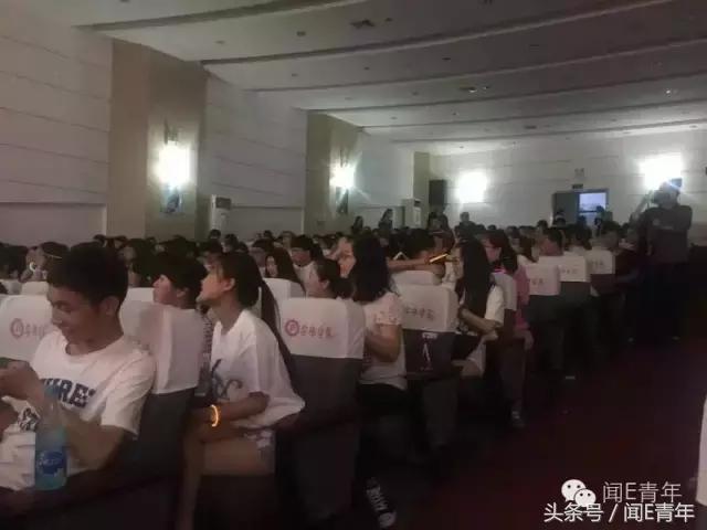 曲终人散，我们不散；倘若有缘，再次开唱！