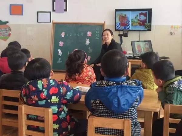 五月的小可爱们视频,五月可爱的小宝宝