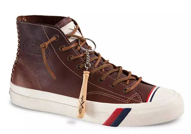 为了你脚上的帆布鞋，几家大牌每年要打50亿美元的战争