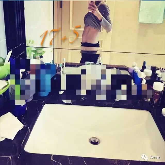 孕早期可以做马甲线训练吗,怀孕还练马甲线的孕妈