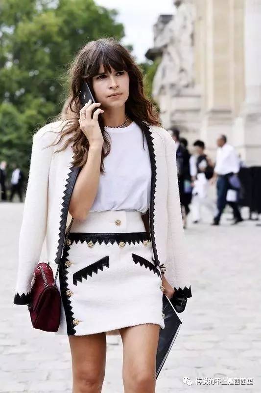 欢乐颂里面的红色外套,欢乐颂礼盒装